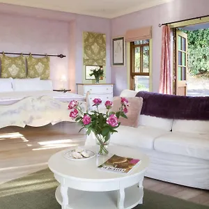 **** Bed & Breakfast The Spotted Chook And Amelie's Petite Maison Australia